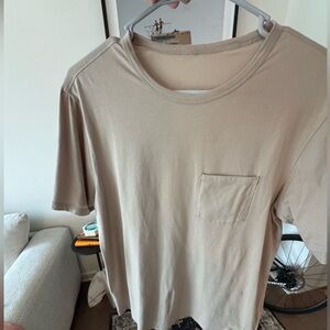 Men’s Vuori pocket t-shirt